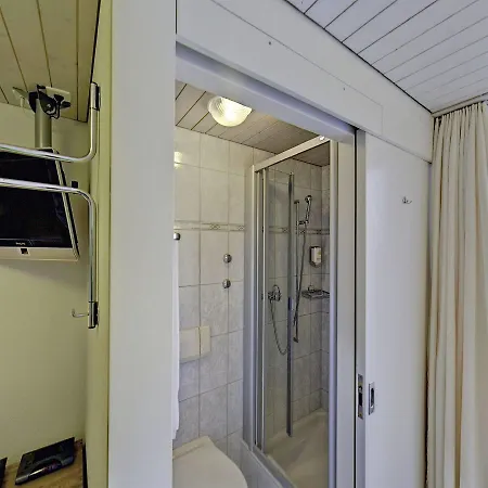 Otel Sporting 2*