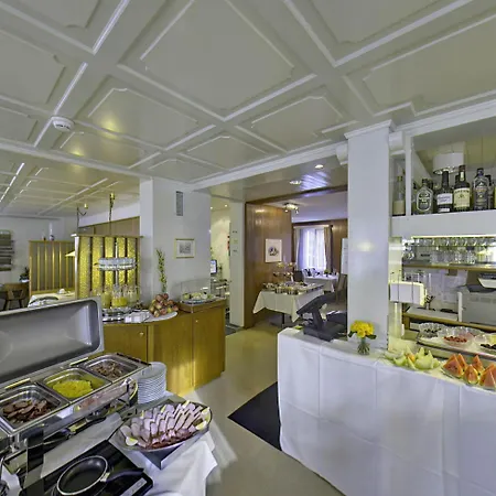 Otel Sporting 2*